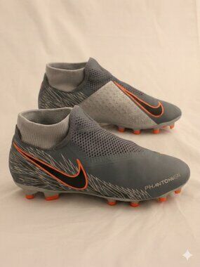 Nike Phantom VSN Vision Soccer Cleats Gray Size 5.5 Youth Boys